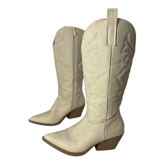 Shoes - Womens Size 7.5 Cowboy Western Boots Pointy Toe Knee High Zipper Cream